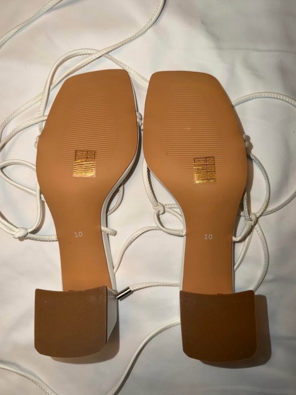 BRAND NEW - White Lace-Up Block Heel Sandals - Picture 2 of 5
